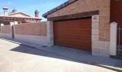 Puerta Garaje Corredera Palazuelo de Órbigo, León